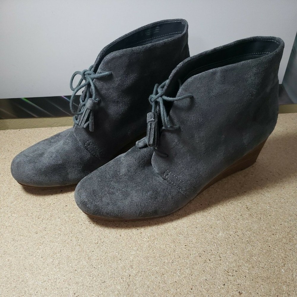 Dr Scholls Dakota Grey suede wedge Bootie Women’s‎ Size 11M tassel laces
